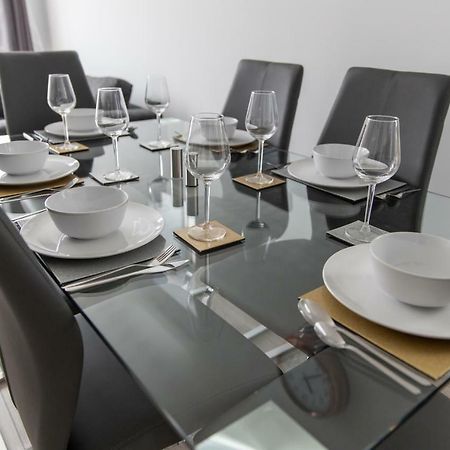 London Northwick Park Serviced Apartments By Riis Property ハーロウ エクステリア 写真