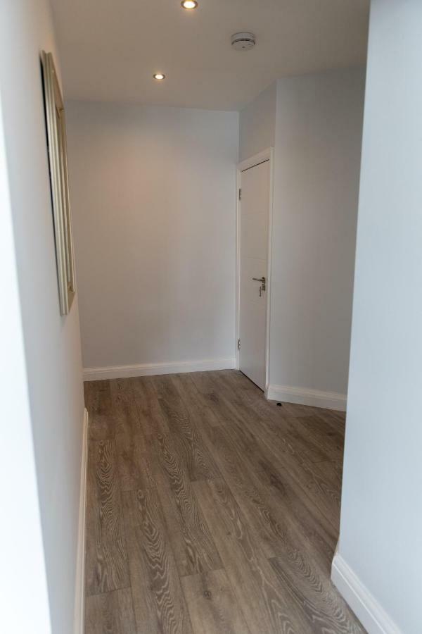 London Northwick Park Serviced Apartments By Riis Property ハーロウ エクステリア 写真