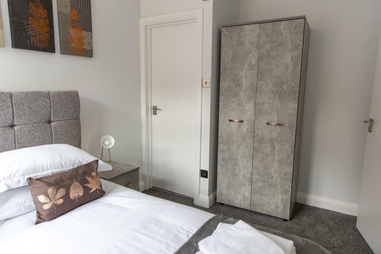 London Northwick Park Serviced Apartments By Riis Property ハーロウ エクステリア 写真