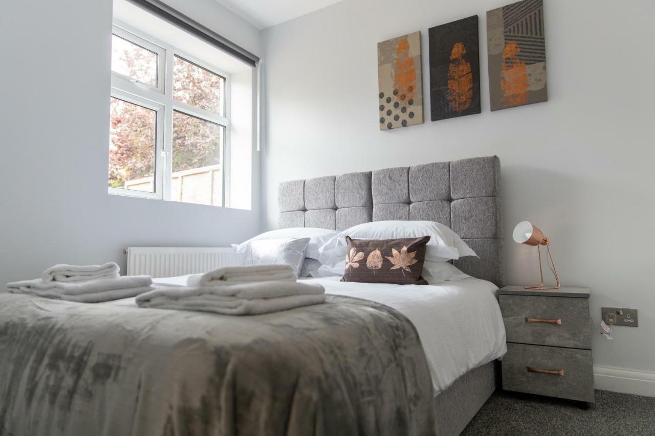 London Northwick Park Serviced Apartments By Riis Property ハーロウ エクステリア 写真