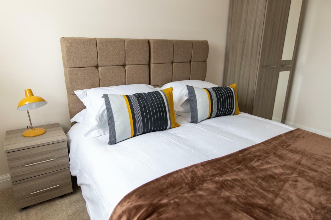 London Northwick Park Serviced Apartments By Riis Property ハーロウ エクステリア 写真
